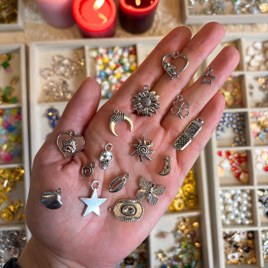 15/11/2025- Teen Charm Jewellery Workshop 12-1:30pm